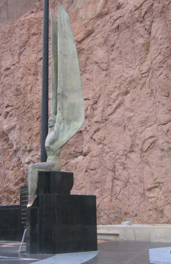 hoover_statue_2