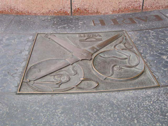 hoover_statue_4detail1
