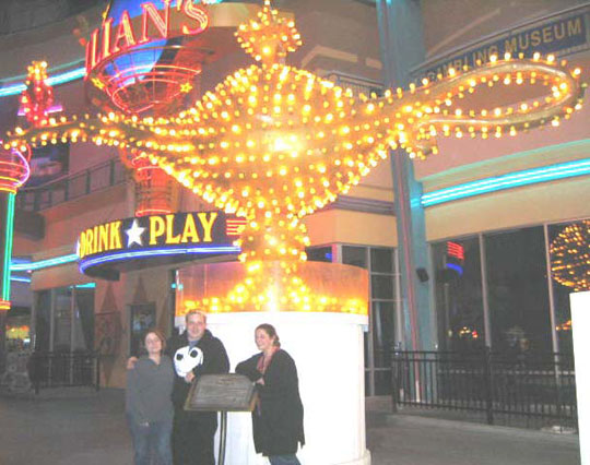 neon_cxn