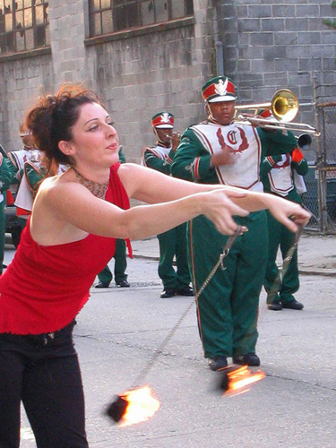 105firetwirler003_nawlins_-069