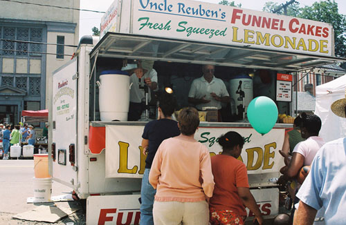 lakedays_lemonade