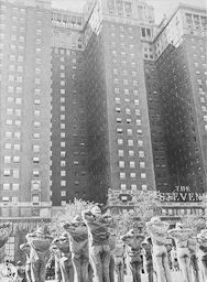 Image: HEADQUARTERS, CHICAGO SCHOOLS, AAFTTC, UNIT NO. 1 (STEVENS HOTEL)