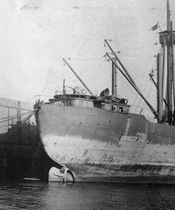 cruiser glossary sterns exposing rudder ship water her