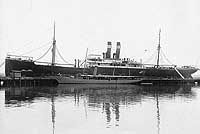 Photo # NH 55043:  USS Reposo II and USS Camden at the Charleston Navy Yard, S.C., 11June 1917.