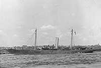 Photo # NH 57015:  USS Alcedo off New York City, August 1917