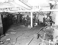 Photo # NH 103007:  Machine shop on board USS Beaver, circa 1918