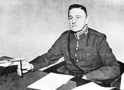 General Winkelman, the Netherlands Commander-in-Chief