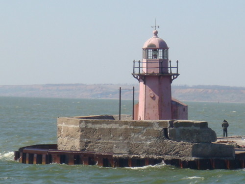 Old Gate North Mole Light