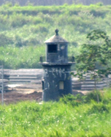Pacific Entrance Range Front Light