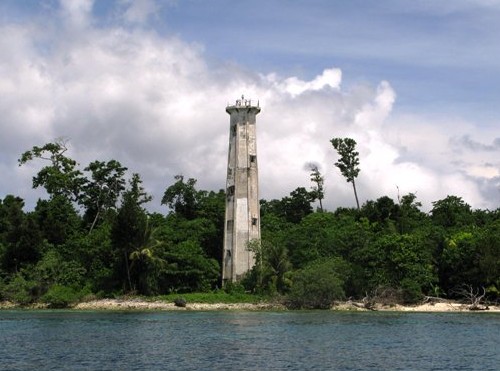 Pulau Boo Besar Light
