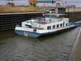 Filename=hollare.jpg
Filesize=93KiB
Dimensions=800x600
Date added=Jun 04, 2006 hollare.jpg