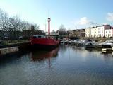 Filename=050123_28_bristol_lightship.jpg
Filesize=144KiB
Dimensions=640x480
Date added=Feb 12, 2006 050123_28_bristol_lightship.jpg
