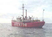 Filename=LV102_T_1.jpg
Filesize=8KiB
Dimensions=331x233
Date added=Nov 25, 2006 LV102_T_1.jpg
