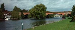 Filename=Railway_bridge_Maidenhead.jpeg
Filesize=13KiB
Dimensions=531x214
Date added=Nov 10, 2006 Railway_bridge_Maidenhead.jpeg