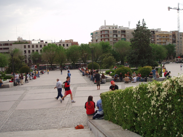 People in the Jardin