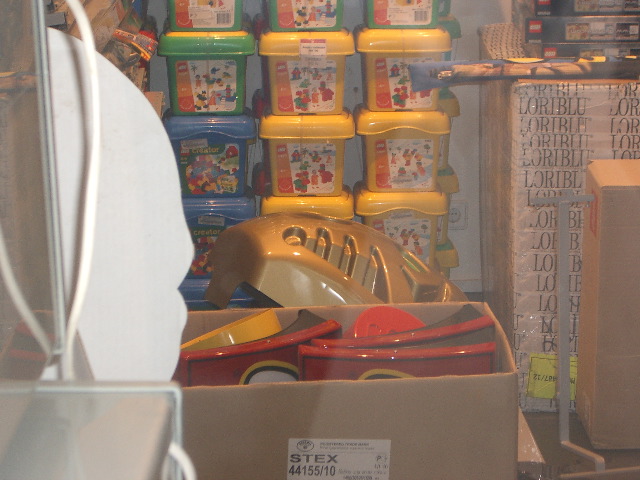 Lego store in GUM is moving