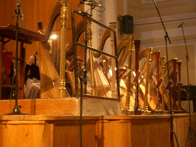 10 Harpists hiding behind 10 Harps (Emilia Moskvitina Ensemble of Harpists)