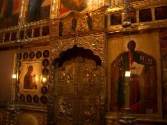 Chapel with doors into sacracy