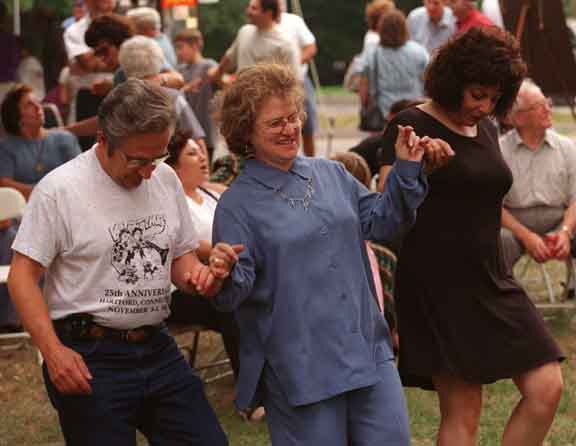 Armenian dance