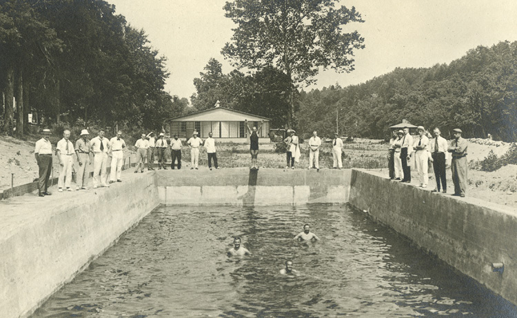 Swimming pool