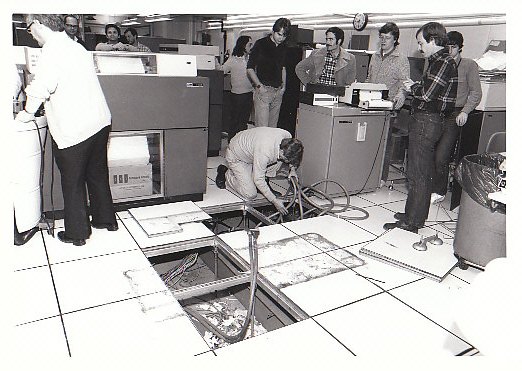 Floor cables