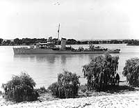 Photo # 80-G-415474:  USS Trippe underway off Washington, D.C., 18 July 1940