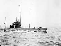 Photo # NH 41946:  USS E-1 underway off New York City, October 1912