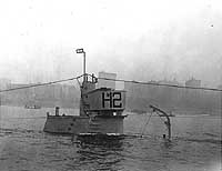 Photo # NH 45615:  USS H-2 partially submerged in the Hudson River, 1919