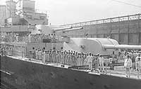 Photo # NH 52682:  HMAS Australia docking at New York City, 1932