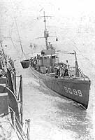 Photo # NH 78197:  USS SC-99 replenishing at sea, circa 1918-1919