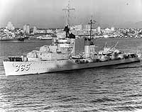 Photo # NH 92098:  USS Cummings underway in San Diego harbor, California, 11 April 1938