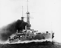 Photo # 19-N-13046:  USS New York underway at high speed, 29 May 1915