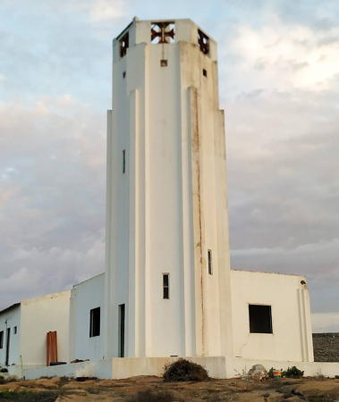 Cabeça da Cobra Lighthouse in Soyo, Angola (Google Maps)