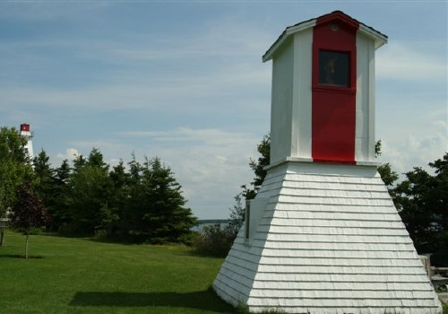 Old Annandale Range Front Light