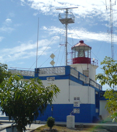 Isla Crestón Light