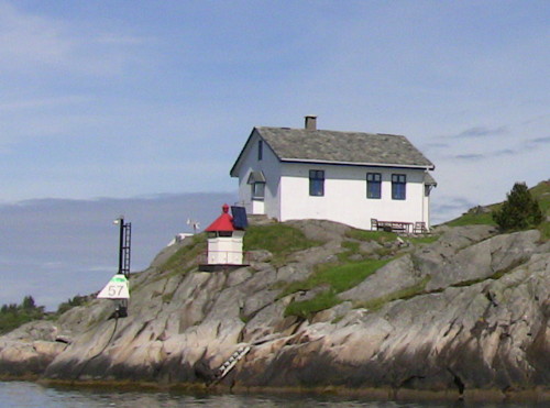 Pirholmen Light