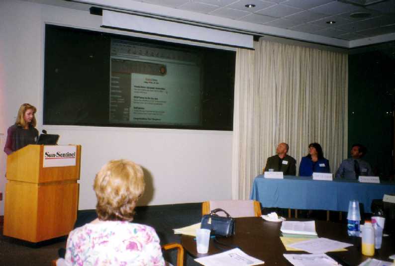 FNLA participants watch a presentation of the Sun-Sentinel's intranet